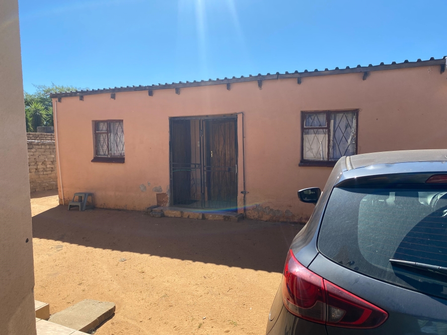 2 Bedroom Property for Sale in Tlhabane West North West